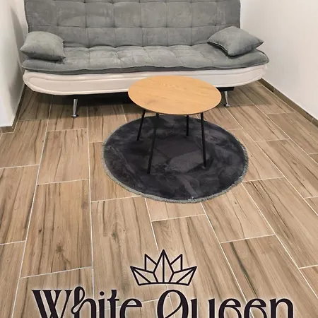 White Quenn * Sanski Most